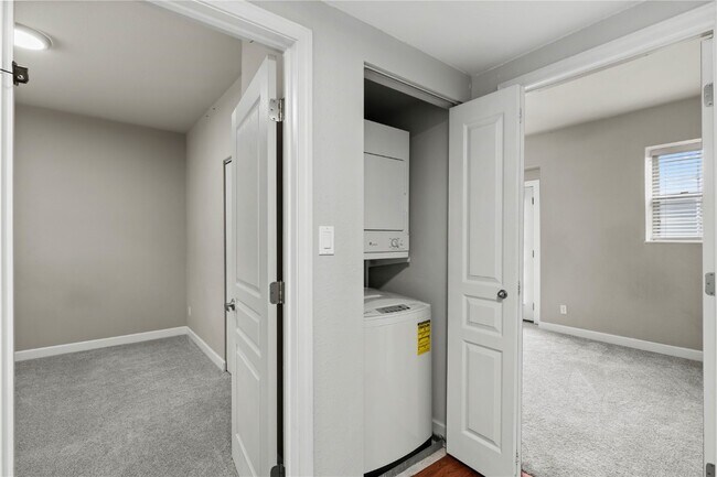 Building Photo - 5675 Waterman Blvd