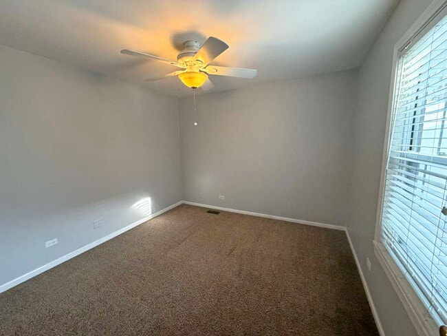 Building Photo - 124 Barton Cir