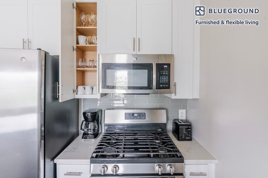 Building Photo - 7131 Arlington Rd