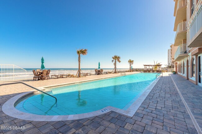 Building Photo - 3245 S Atlantic Ave