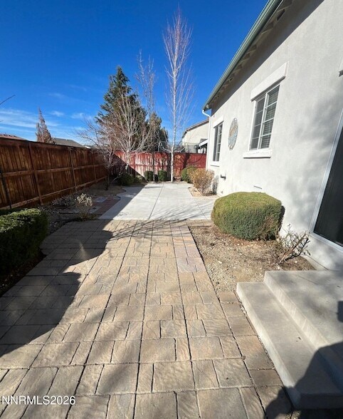 Building Photo - 2441 Hibernica Ln