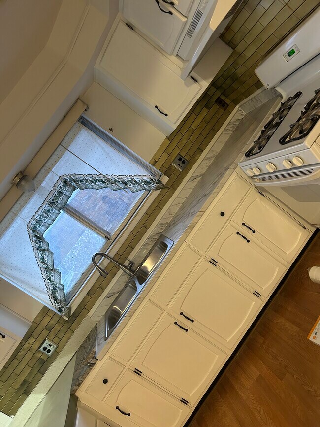 Building Photo - 36158 Weber Dr