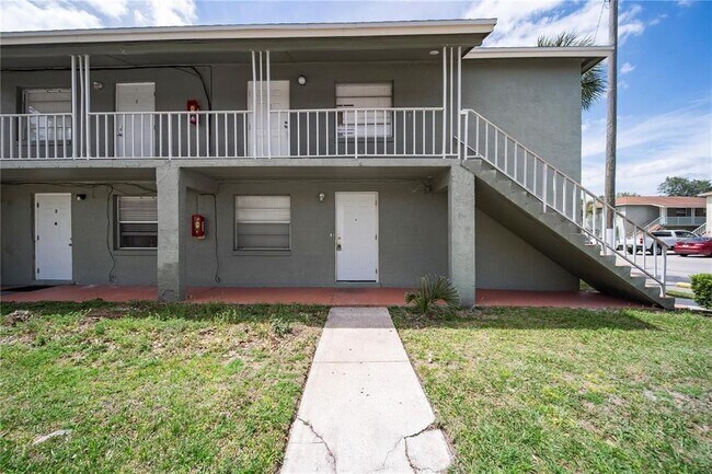 Building Photo - 702 Michigan Ct