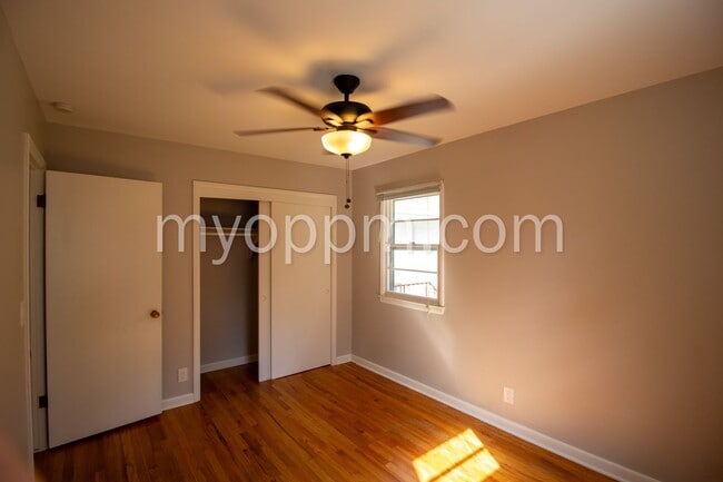 Building Photo - Spacious 4 Bed 2 Bath Home!