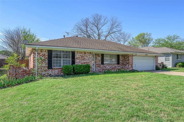 Building Photo - 403 Daisy Dr