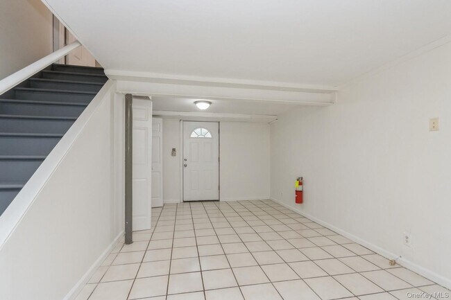 Building Photo - 129 Harris Rd
