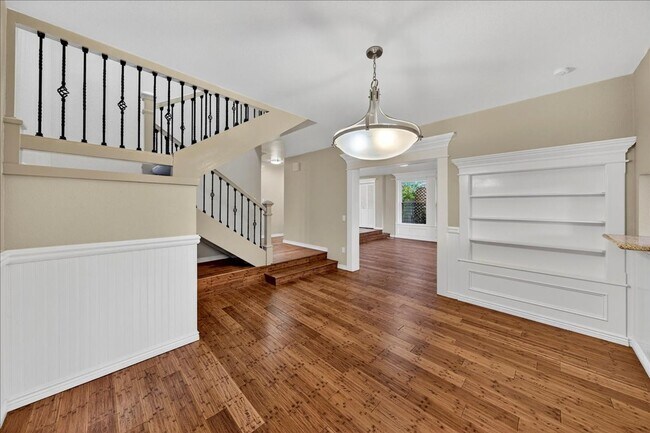 Building Photo - Gorgeous Updated Home in the Heart of Eagle Hills