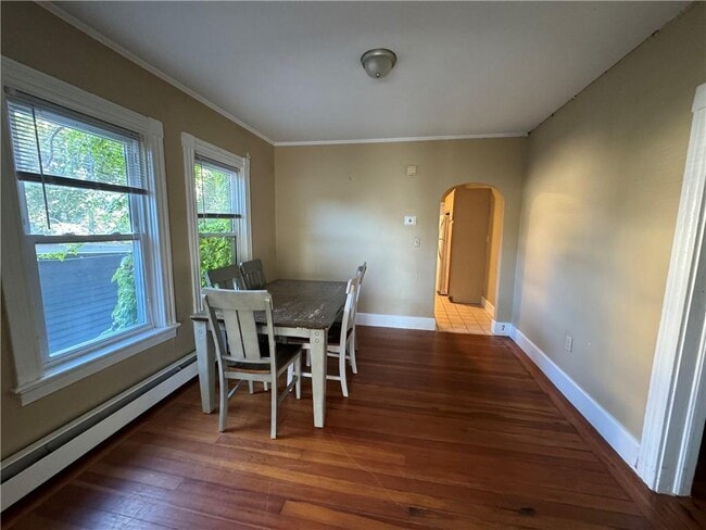 Building Photo - 46 William St