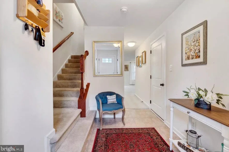 Entrance - 1280 Rannoch Ln