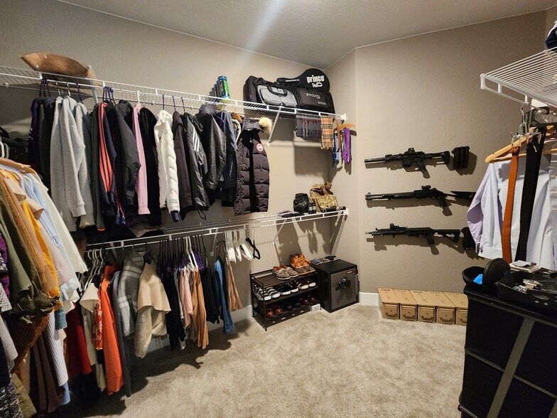 Building Photo - 10043 Hannaway Dr