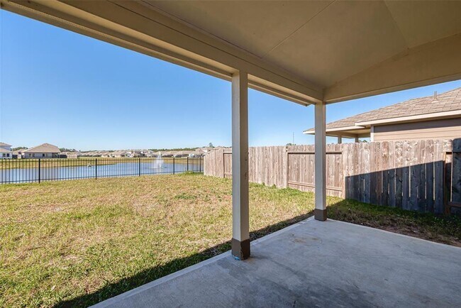 Building Photo - 14633 E Pine Heart Dr