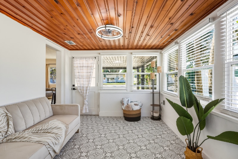 Building Photo - 463 85th Ave