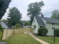 Building Photo - 5700 Stillwell Rd