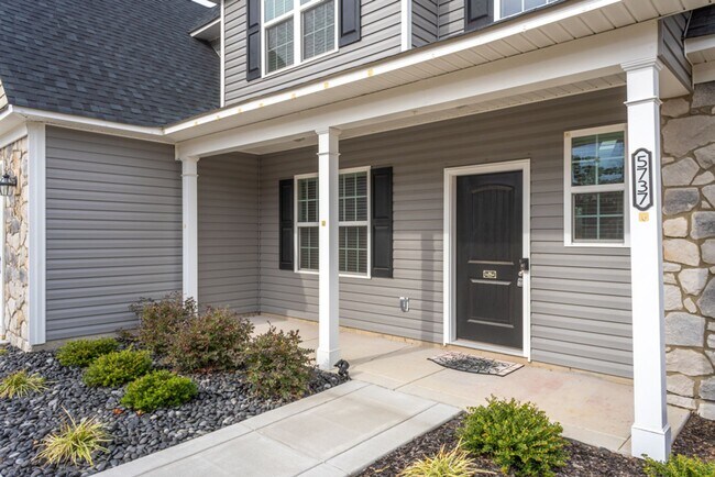 Building Photo - 5737 Pooh Ave