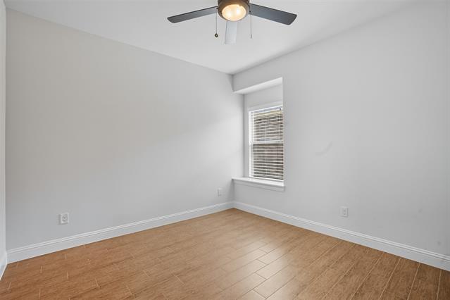 Building Photo - 533 Longshore Dr