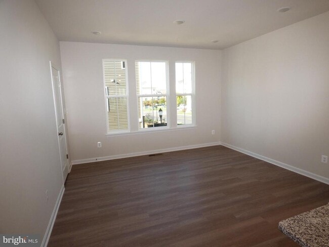 Building Photo - 2583 Hopton Ln