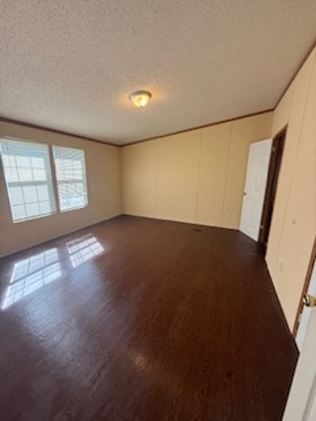 Building Photo - Marietta Mobile Home