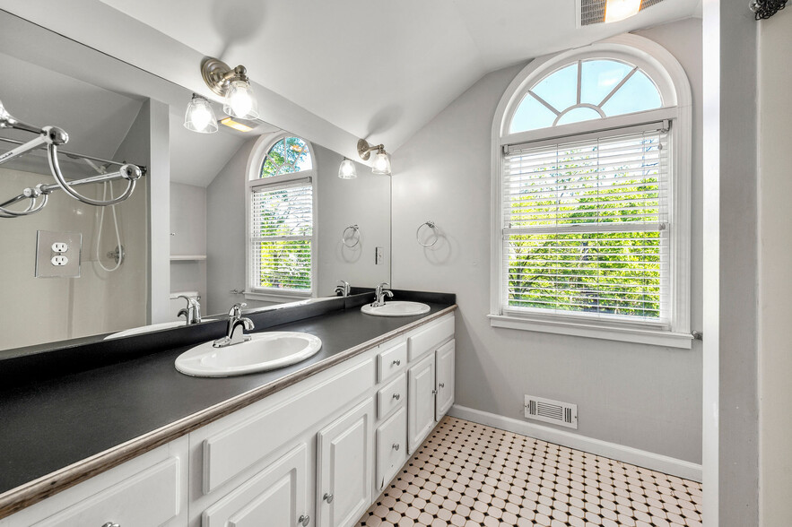 Primary bathroom upstairs - 121 Brower Street