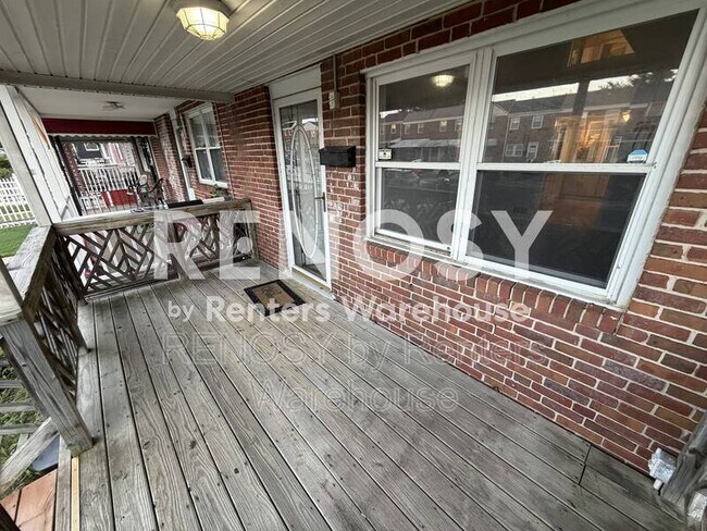 Building Photo - 844 Jaydee Ave