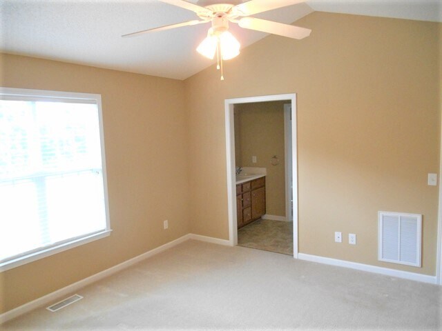 Building Photo - 200 Rachels Way