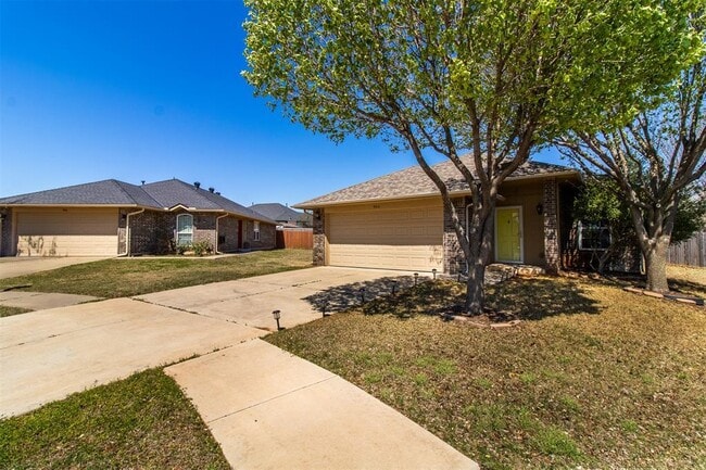 Building Photo - 900 Switzerland Ave