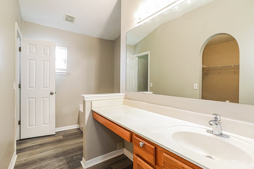 Building Photo - 3204 Talisman Drive