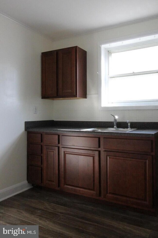 Building Photo - 7823 Denton Ave