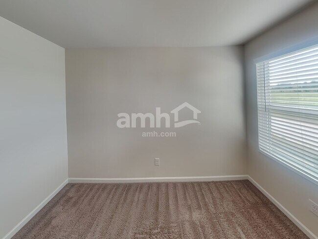 Building Photo - 4317 Fieldcrest Dr