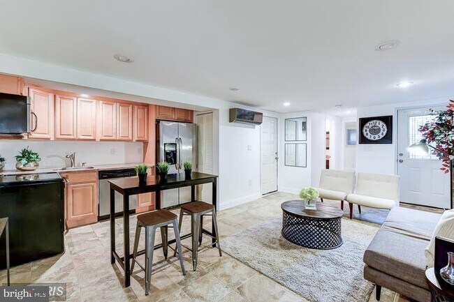 Building Photo - 31 T St NW