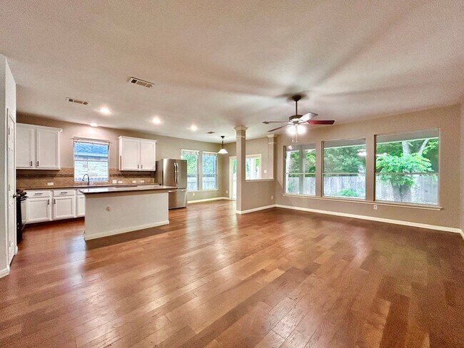 Building Photo - 13012 Kenswick Dr