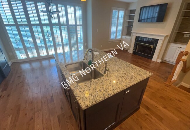 Building Photo - 12198 Chancery Station Cir