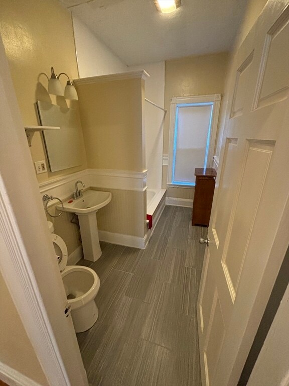 Building Photo - 118 Harrishof St