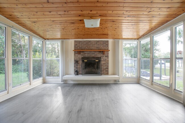 Building Photo - 3174 Grand Ave