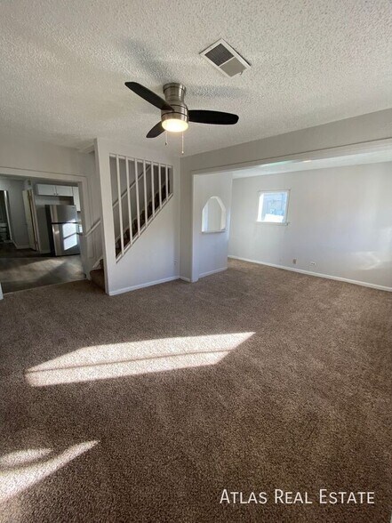 Building Photo - 814 Mariposa St