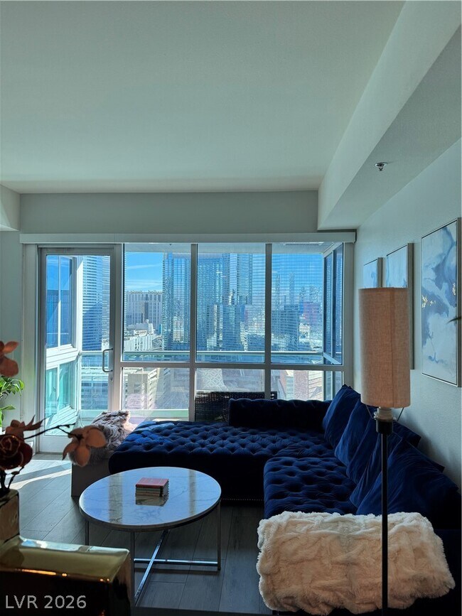 Building Photo - 4525 Dean Martin Dr