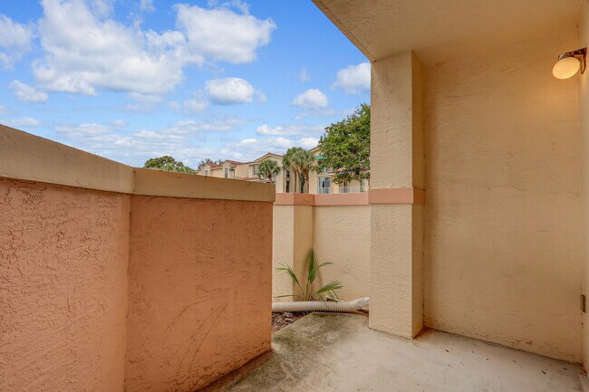 Building Photo - 4812 S Central Blvd