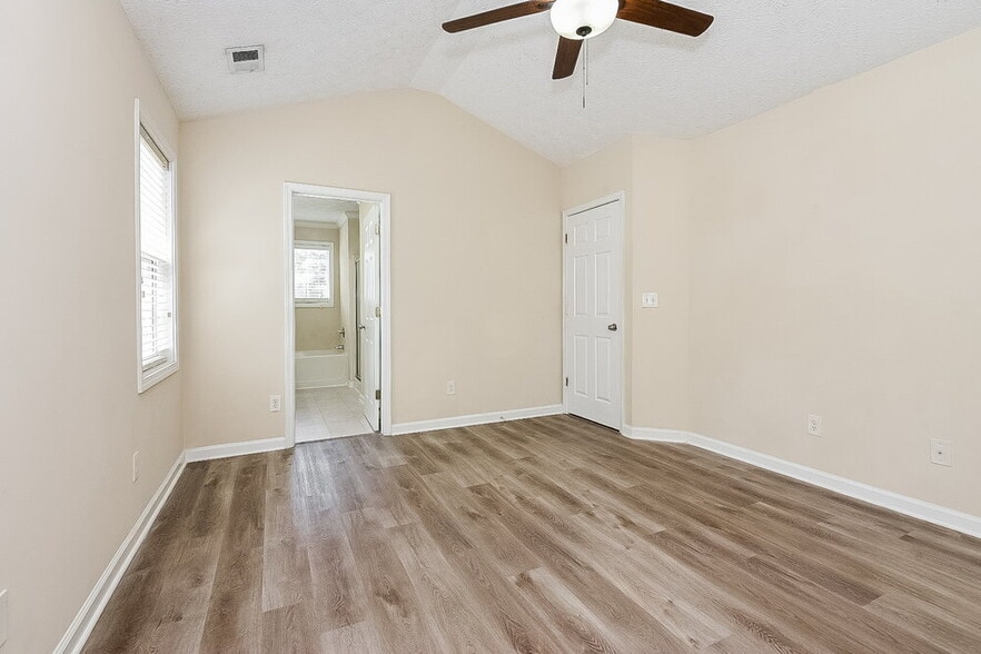 Building Photo - 3057 Heatherbrook Trce