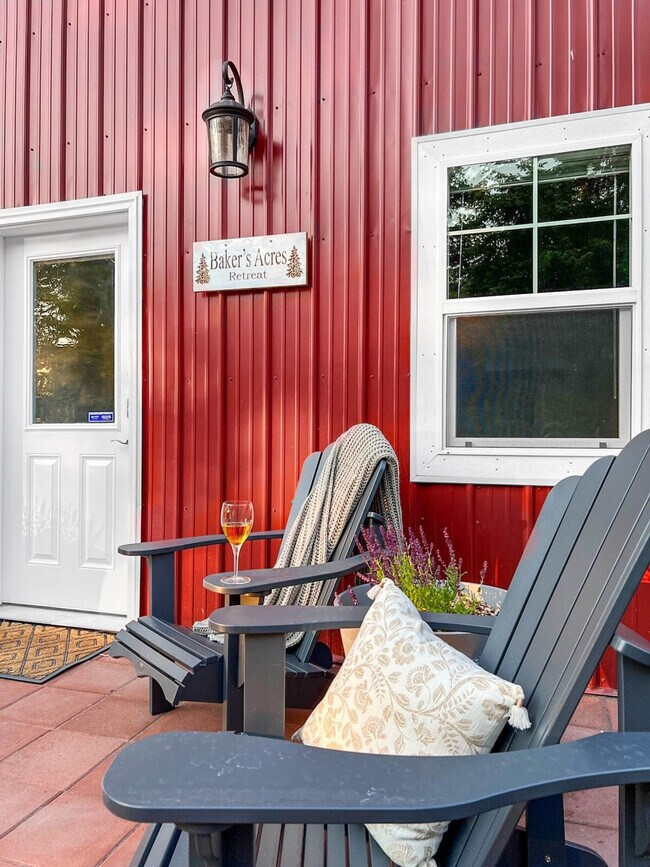 Building Photo - 3355 Saratoga Rd