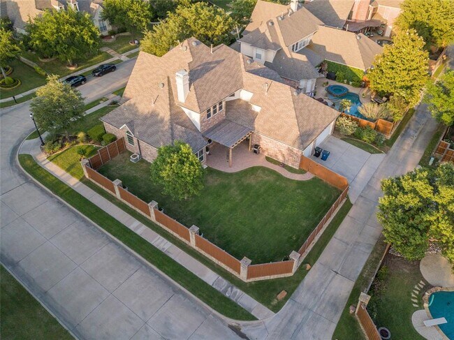 Building Photo - 5327 Elm Spring Ln