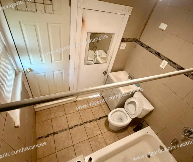 Building Photo - FOR SALE - 3 bedrooms • 1 bathroom