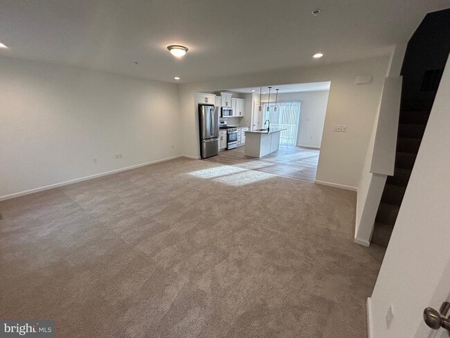 Building Photo - 8177 Lenker Dr