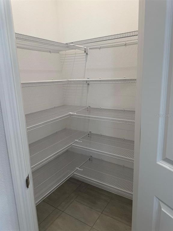 Building Photo - 2480 Penguin Blvd