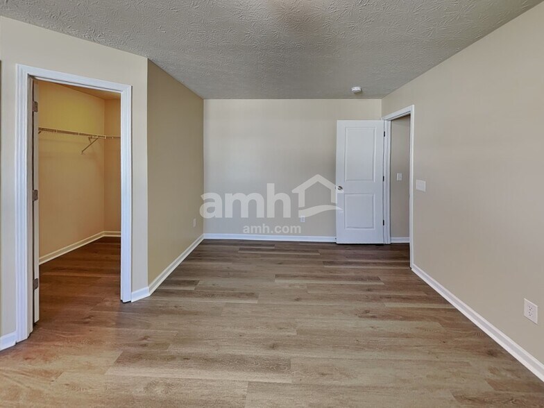 Building Photo - 2266 Boneset Dr