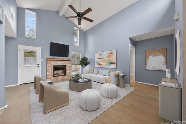 Building Photo - 2415 Moss Terrace