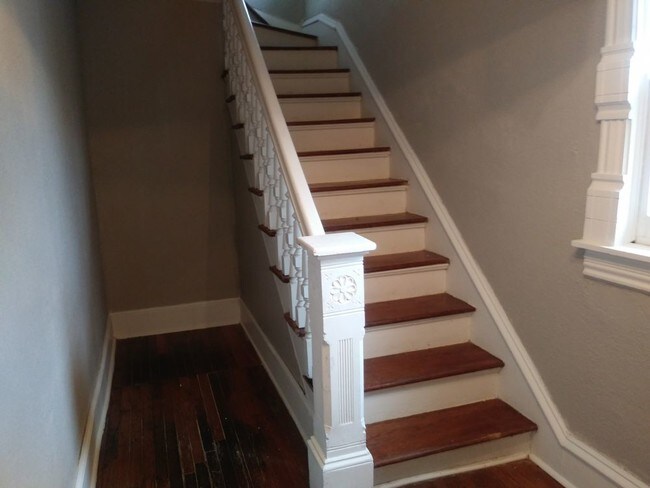 Building Photo - 220 Brooklyn 2