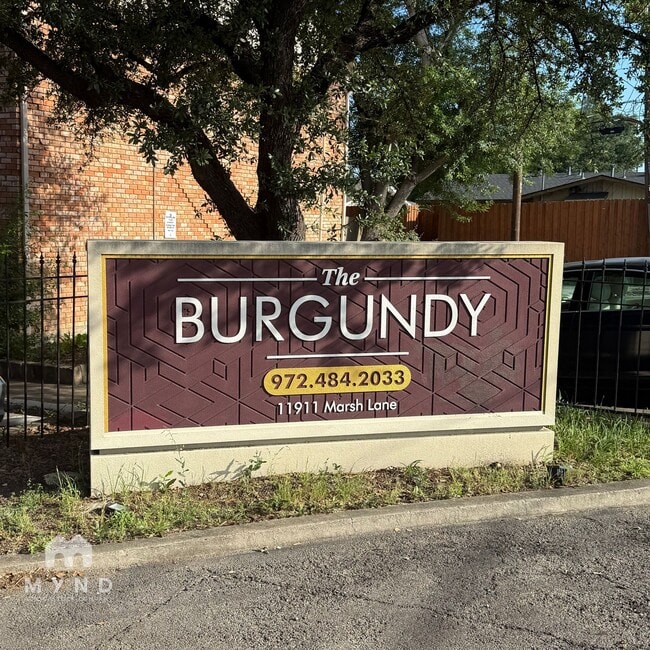 Building Photo - 3624 Parkridge Dr