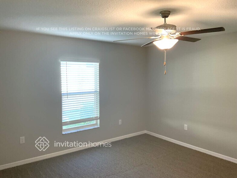 Building Photo - 1524 Blue Rose Dr