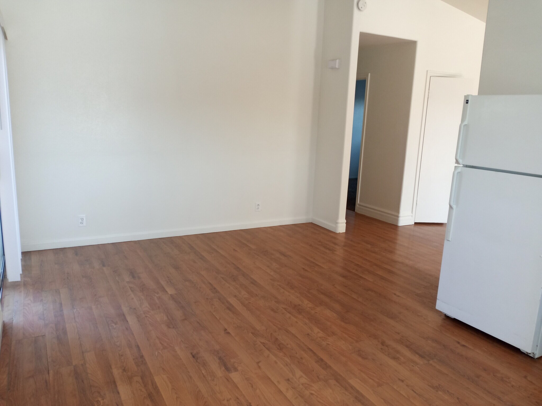 Building Photo - 6570 Mountainwood Ln