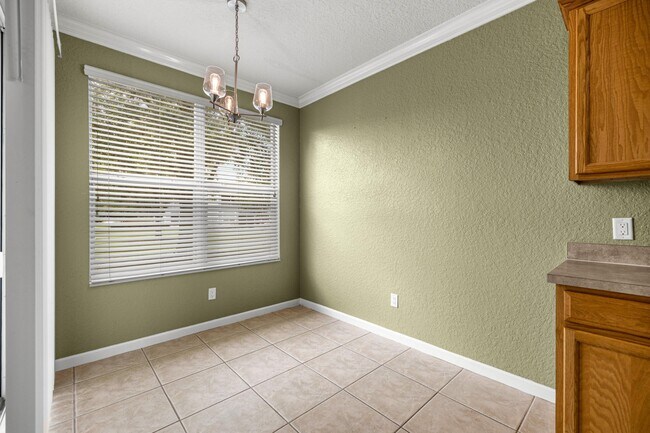 Building Photo - 4555 SW 52nd Cir