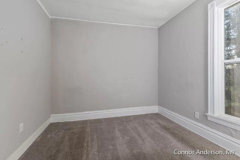 Building Photo - 640 Prospect Ave SE